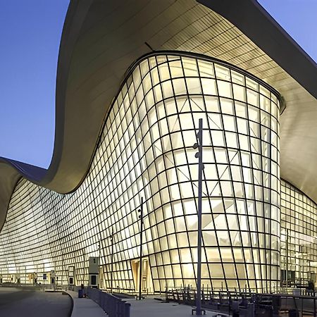 Auhotel -Zayed International Airport-Located In Transit Area -Onwards Boarding Pass Required Abu Dhabi Exterior foto